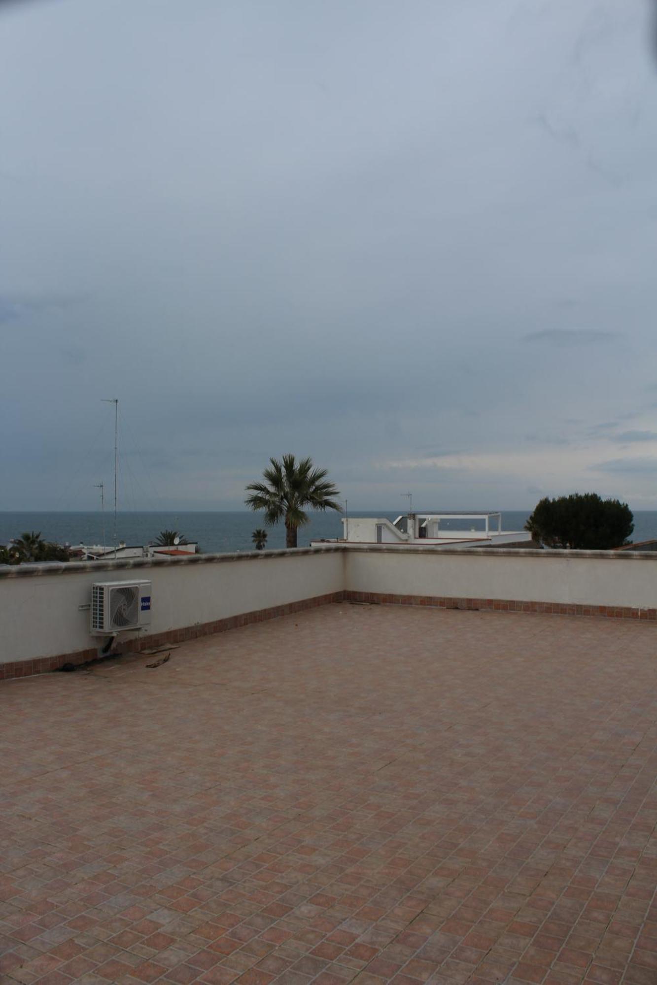 Luca'S House Bed & Breakfast Giovinazzo Exterior foto